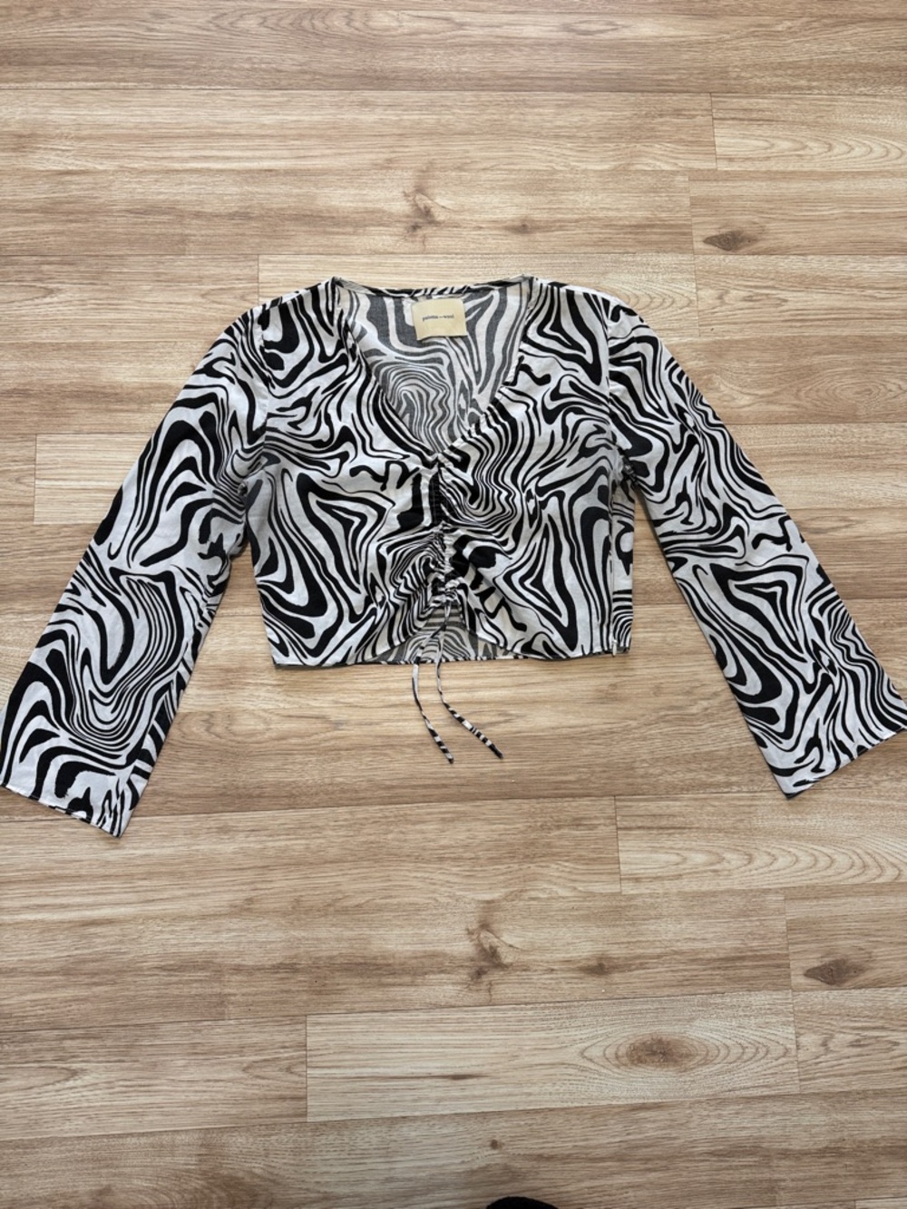 *READ-FLAWS* Paloma Wool Lera Psychedelic Zebra Black & White Swirl Crop Top - Picture 6 of 15